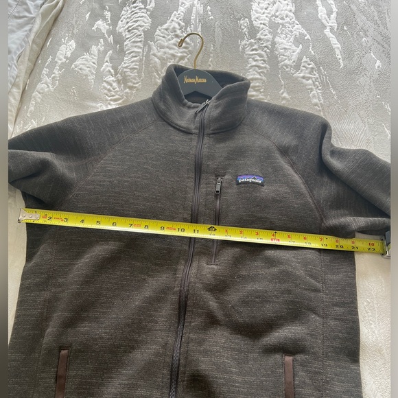 Brown / Gray Men’s Zip Up Patagonia Jacket [Medium] - Picture 4 of 5